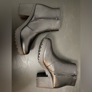 Ardene Black Chunky booties size 6